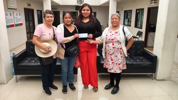 Nuestra presidenta municipal, Rosy Díaz, brindó ap (#104)