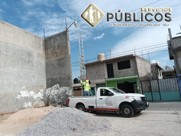 En Ignacio López Rayón, la brigada de alumbrado pú (#116)