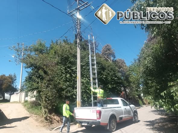 La brigada de Alumbrado Público continúa recorrien (#389)