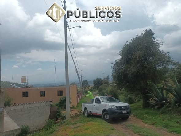 La brigada de Alumbrado Público realizó la reparac (#74)